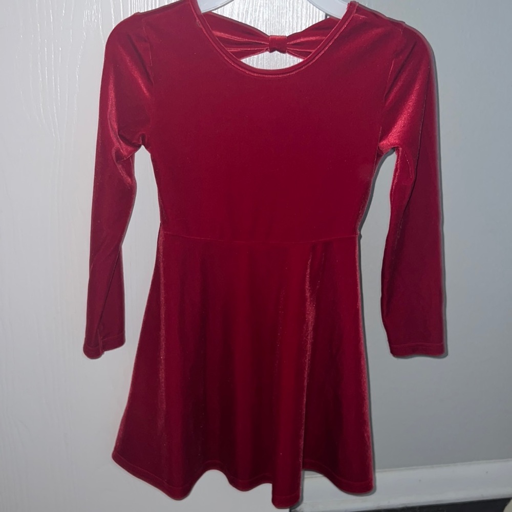 Children’s place very cute Christmas dress.